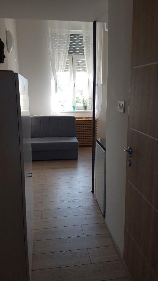 Apartment F6 Όσιγιεκ Εξωτερικό φωτογραφία